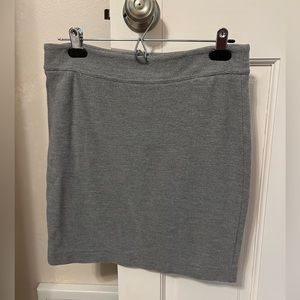 GAP | gray straight skirt
